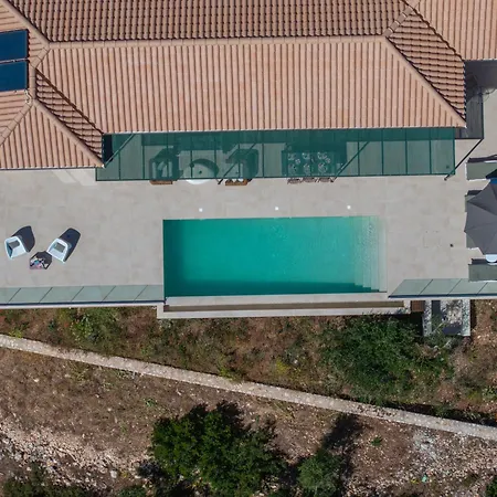 Casa Brand-new Luxury