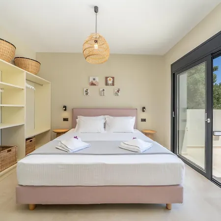 Casa Brand-new Luxury