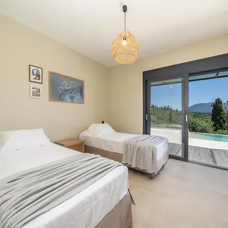 Casa Brand-new Luxury *